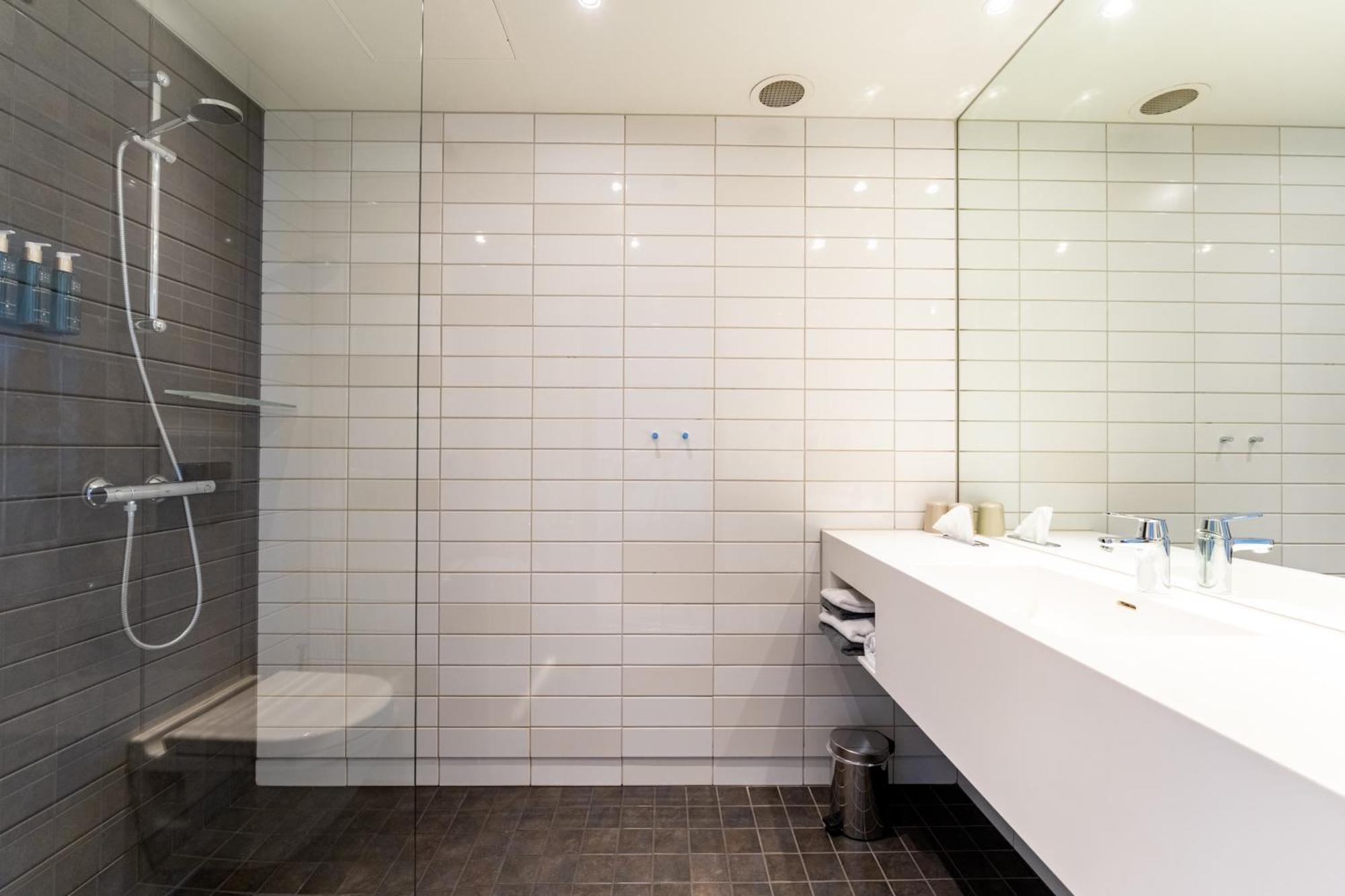 Clarion Hotel The Edge Тромсё Экстерьер фото